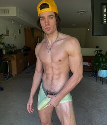 Hung Man Twink Tube 6145cf5b8bf3c.jpg