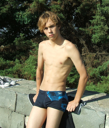 Swimming gear 5d9a4de4ef6c3.jpg