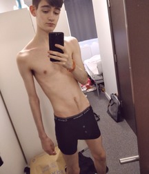 underwear-selfies 5d9ceb1808199.jpg