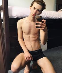 underwear-selfies 5d9ceb21eb7ed.jpg
