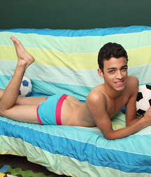 Real hot Dustin Cooper 5d9fad863b3d5.jpg