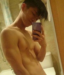 Selfie 3 5d871368183e9.jpg