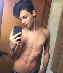 Instagram boys. 01 5d907eef7d04c.jpg
