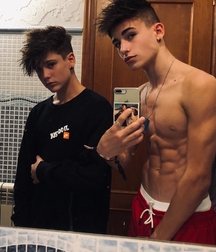 Instagram boys. 01 5d907f173a26c.jpg