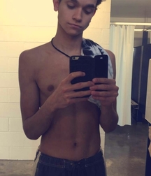 Instagram boys. 02 5da361000b044.jpg