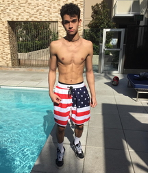 Instagram boys. 03 5da62095a898d.jpg