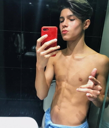 Instagram boys. 03 5da6209e6fad9.jpg