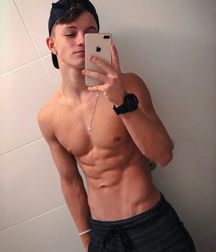 Instagram boys. 04 5dd4f4fc88d87.jpg