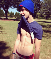 Boys. 03 5ded15a3e985e.jpg