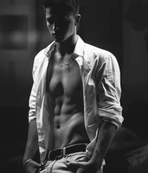 Off my wall 6 5d9808bebaf7e.png