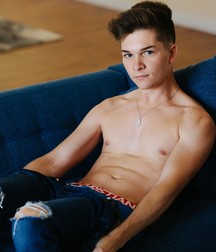 Taylor Coleman Photoshoot  5d8bfe6361b8f.jpg