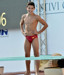 go for a swim twinks shirtless 5e9d729059dad.jpg