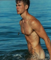 Boys,boys 5d99a34f5603c.jpg