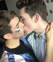 Boys, Boys 5da4a8bb33dc7.jpg
