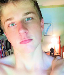Boys, Boys 5dbf1785d4988.jpg