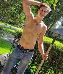 Boys, Boys 5dc071cfea78c.jpg