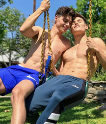 Boys, Boys 5dc5c16d6ae27.jpg
