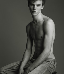 Boys, Boys 5dcedea821f6b.jpg