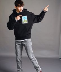 Boys, Boys 5de0c0310fb7c.jpg