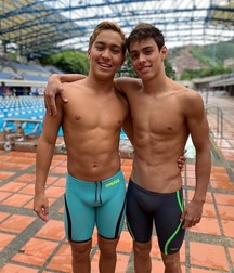 Sexy Boys Hot 5da5ecc5a9134.jpg
