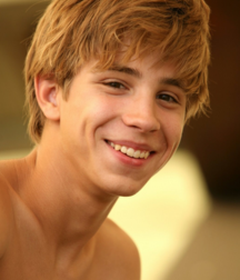 classic twinks 5dcf9d4063581.png