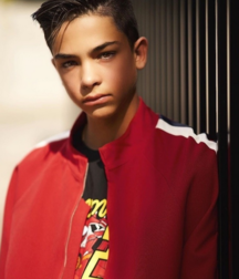 beautiful teen boy pictures   5dd01683a5f0b.png