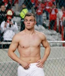 Hot Soccer 5dad068481e91.jpeg