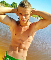tors nue 1 5ec62a624e77c.jpeg