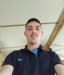 me jeremy.poole age 19 5db4a999cb727.jpg