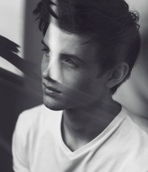 Hot Young Boys 5db666c2e484b.jpg