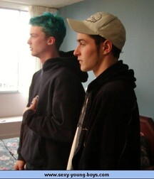 Blueny Gay Porn Tube 5f86371ce1b56.jpg