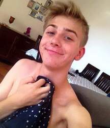 My boys gay tube selfies mix 5f6b018dd4229.jpg