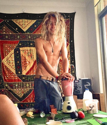 Return of the Longhairs 5e80b949482f8.jpg