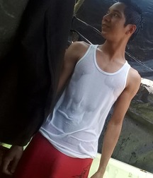hot BOY 5dd289d144d6f.jpg