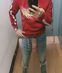 Cocky Men 5dd393c22da12.jpg