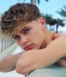 Beautiful Blond Boys 5de28894c2103.jpg