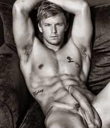 Beautiful Blond Boys 5de289ddd580e.jpg