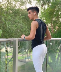 Sexy Boys 5ded225f6bf1f.jpg