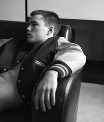 100 sexy guys gay tube mega mix 5f8c9e7ded45c.jpg