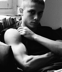100 sexy guys gay tube mega mix 5f8c9f02a94ab.jpg