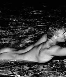 100 sexy guys gay tube mega mix 5f8c9fce73de5.jpg