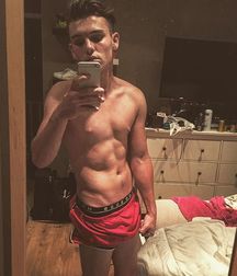 Mirror selfie cute British lad 5dc215ca93780.jpg