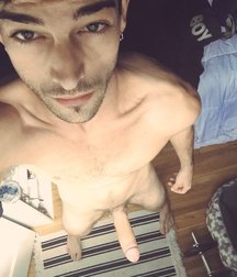 Gay porn star Cory Kane 5dc217fad5f9b.jpg