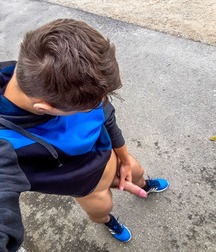English exhibitionist 5dc21b2dece11.jpg