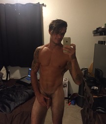 Sexy tattooed muscular Sebastian 5dc21e45586fb.jpg