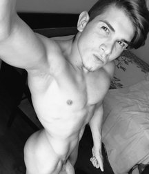 Cute straight guy 5dc28e4f9ffe6.jpg