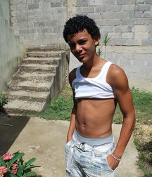 Chris 5dcba3066efb7.jpg