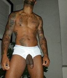 Give me a black daddy any day! 5dcfd93b64937.jpg