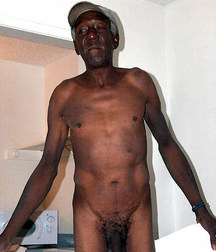 Give me a black daddy any day! 5dcfda87eaff0.jpg