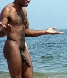Give me a black daddy any day! 5dcfdad451dfd.jpg